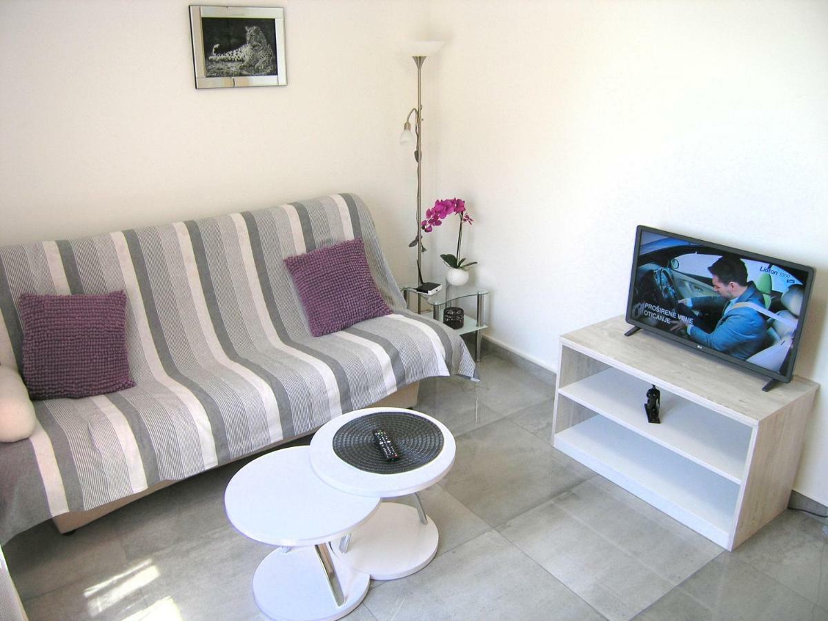 Apartment Zora Krk Town Exterior photo