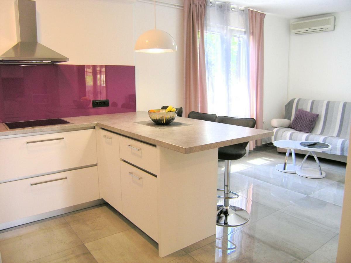 Apartment Zora Krk Town Exterior photo